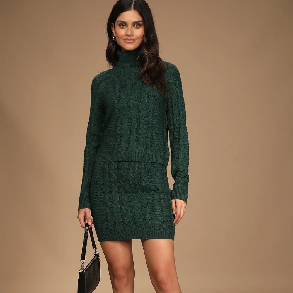 In the Cards Dark Green Cable Knit Two-Piece Sweater Dress Skirt & Sweater XS
